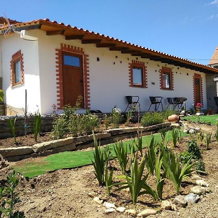 מסדו דה קבליירוס Casas De Campo Podence מראה חיצוני תמונה